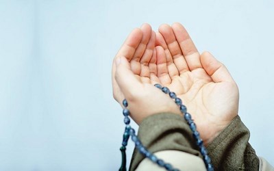 بررسی دعا و روان‌درمانی از دیدگاه امام سجاد علیه‌السلام