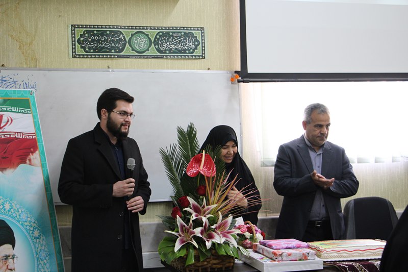 مراسم تجلیل از خدمات و جشن بازنشستگی مریم رضا زاده، مسئول تالار امام خمینی(ره)