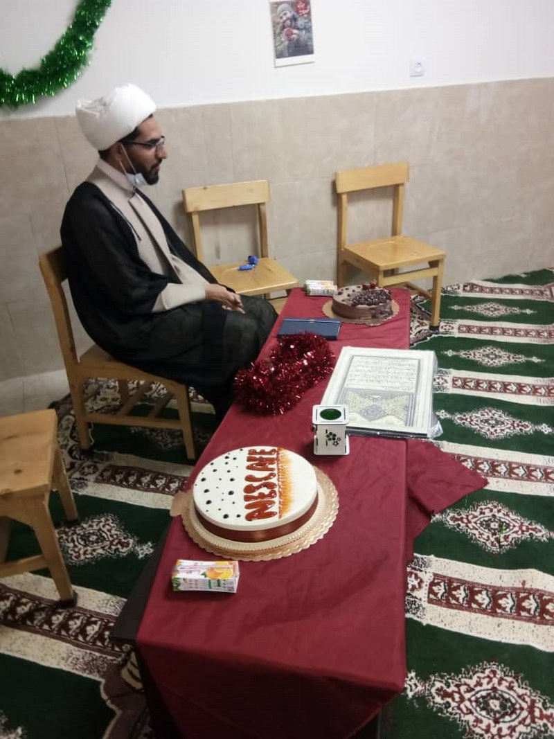 برگزاری جشن میلاد حضرت امام رضا (ع) در خوابگاه احمدی دانشجویان بین الملل