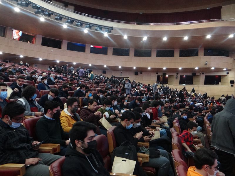 بزرگداشت دانشجویان نخبه دانشگاه های تهران بمناسبت روز دانشجو