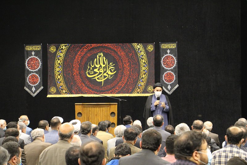 برگزاری مراسم یاران عاشورایی با حضور وزیر بهداشت در مسجد دانشگاه تهران