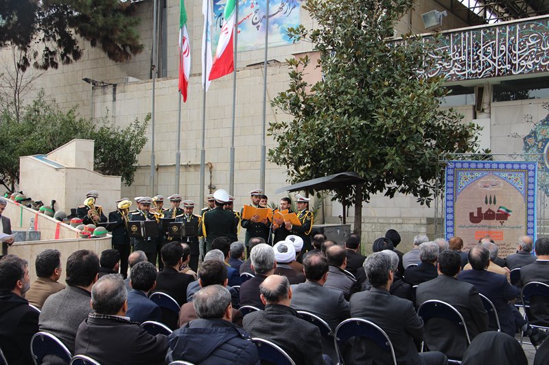 مراسم غبارروبی مزار شهدای گمنام دانشگاه به مناسبت چهلمین سالگرد پیروزی انقلاب اسلامی