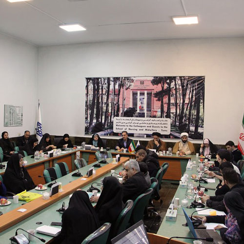 اولین جلسه از کرسی‌های آزاداندیشی «راهکارهای تحقق بیانیه گام دوم انقلاب در حوزه مراقبت و سلامت»